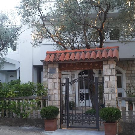 Apartments Marovic Луштица Экстерьер фото